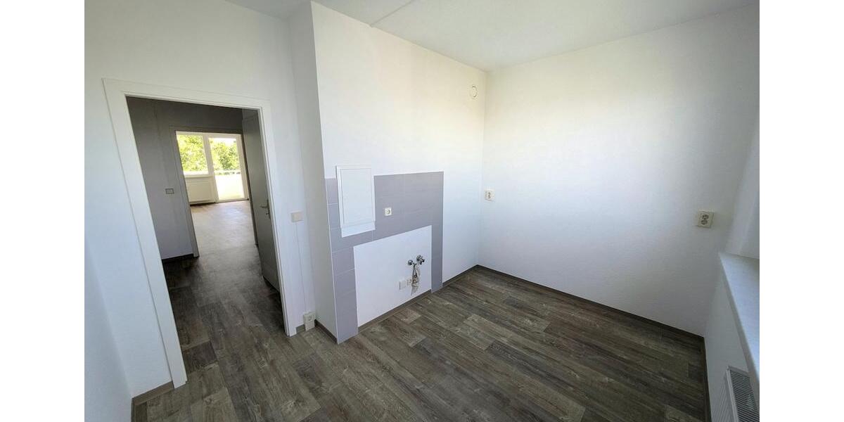Etagenwohnung Limbach-Oberfrohna Oberfrohna - 2 Zimmer, 62 m&sup2;, 331&euro; | Angebot:25945662