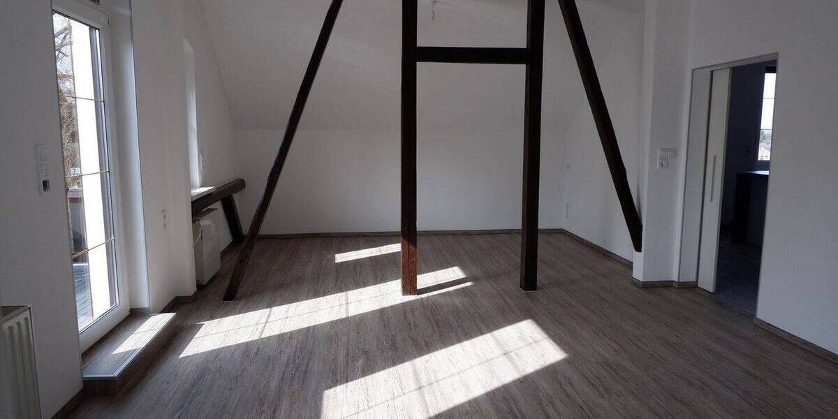 Etagenwohnung Wilkau-Haßlau Haßlau - 4 Zimmer, 105 m&sup2;, 830&euro; | Angebot:25897497