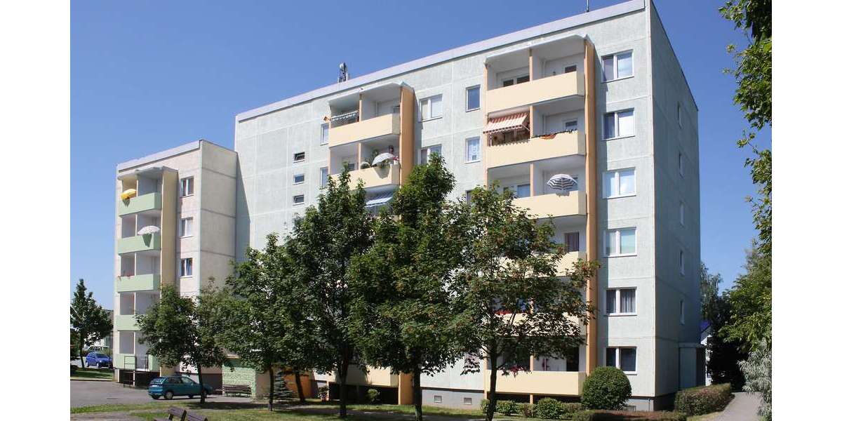 Etagenwohnung Werdau Werdau, Stadt - 1 Zimmer, 33 m&sup2;, 200&euro; | Angebot:24775854