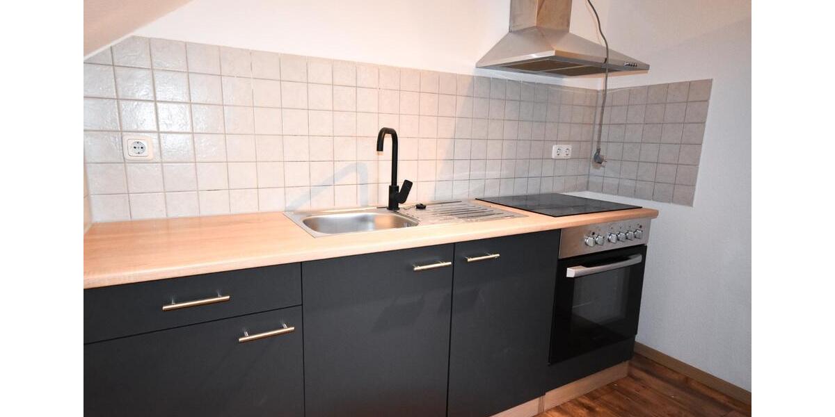 Dachgeschoßwohnung Reinsdorf - 2 Zimmer, 48 m&sup2;, 310&euro; | Angebot:25152645