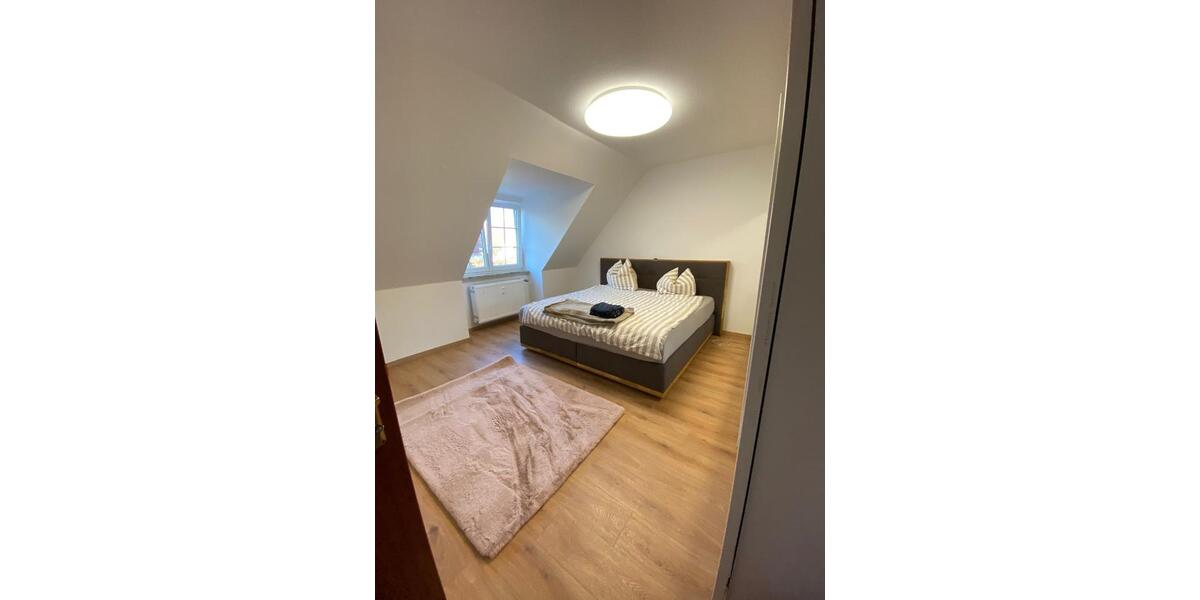 Etagenwohnung Gößnitz - 3 Zimmer, 64 m&sup2;, 352&euro; | Angebot:25646906