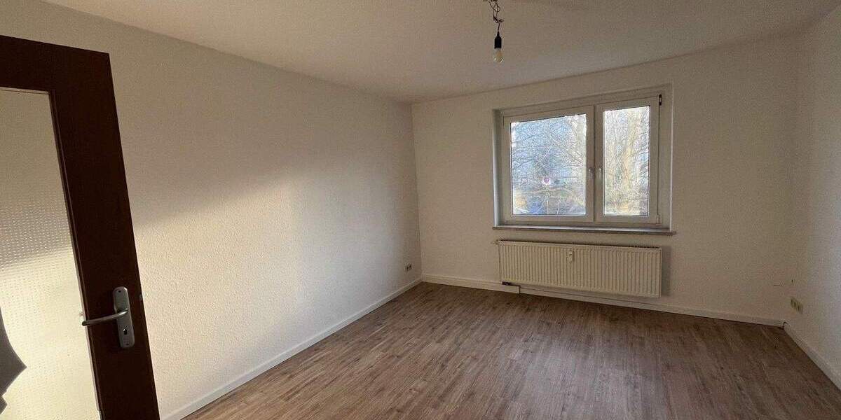 Etagenwohnung Zwickau Marienthal - 3 Zimmer, 55 m&sup2;, 380&euro; | Angebot:25799992