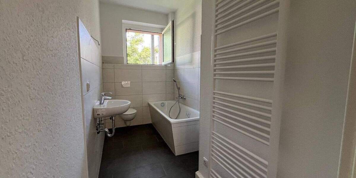 Etagenwohnung Zwickau Pölbitz - 5 Zimmer, 119 m&sup2;, 681&euro; | Angebot:25700380