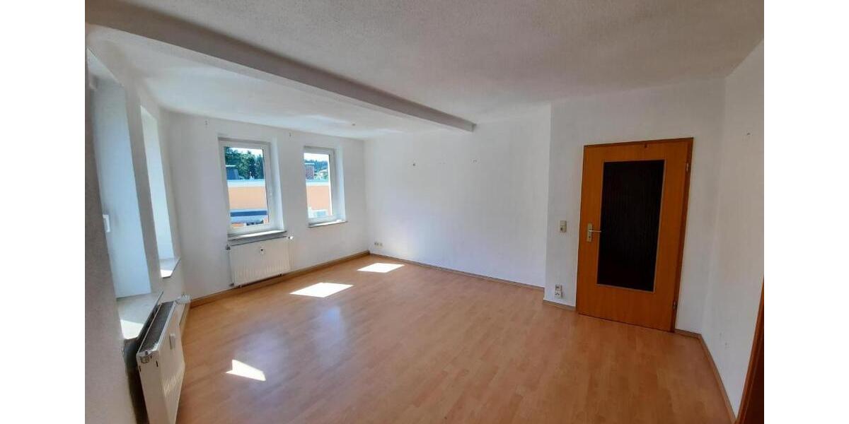 Etagenwohnung Elsterberg - 3 Zimmer, 62 m&sup2;, 295&euro; | Angebot:22041075