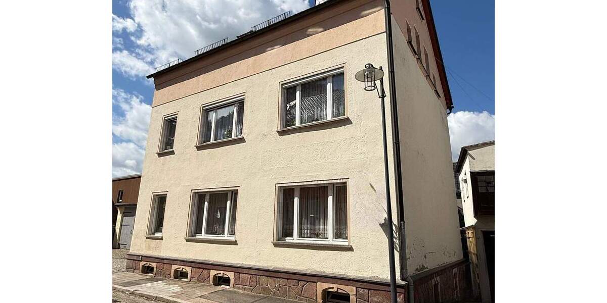 Mehrfamilienhaus, Wohnhaus Lichtenstein/Sachsen Lichtenstein - 9 Zimmer, 240 m&sup2;, 55.000&euro; | Angebot:25680253