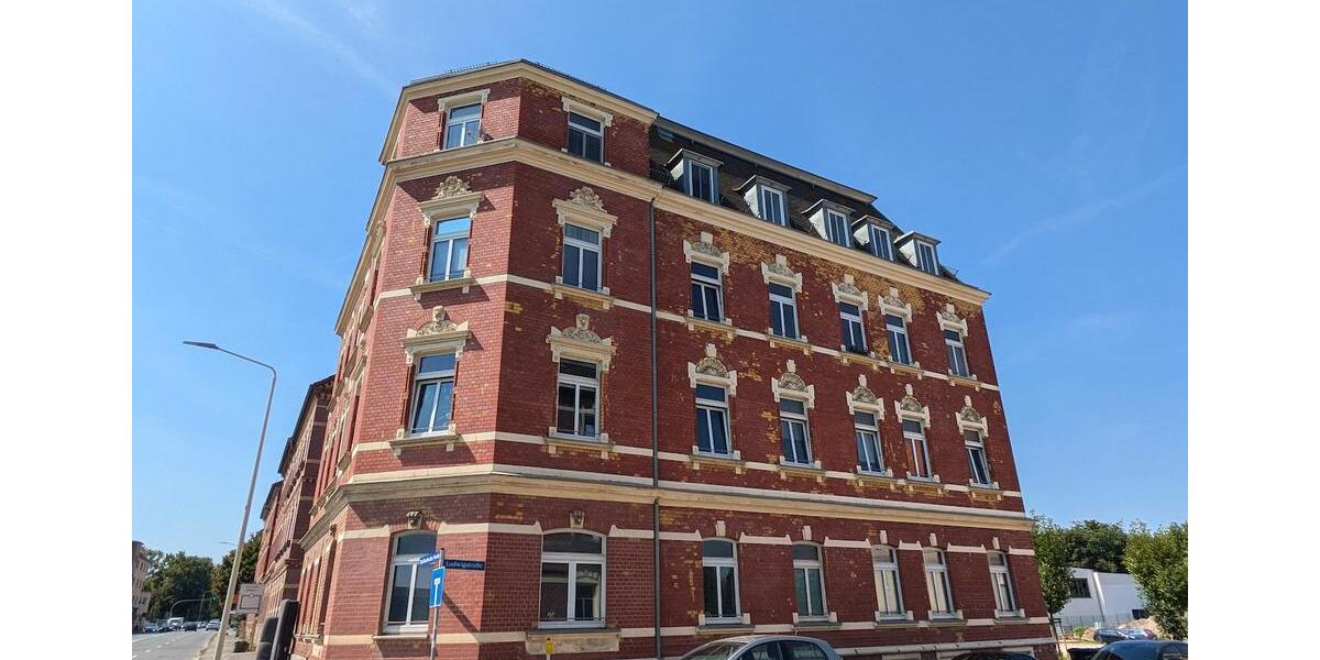 Dachgeschoßwohnung Zwickau - 2 Zimmer, 62 m&sup2;, 330&euro; | Angebot:25945672