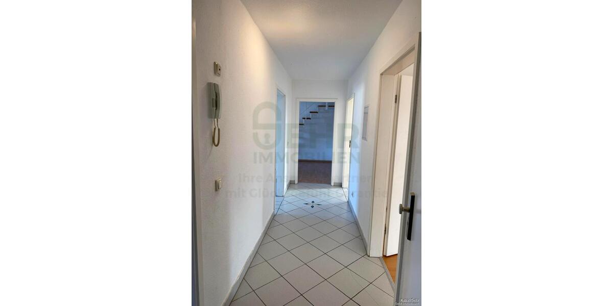 Maisonettenwohnung Hohenstein-Ernstthal Ernstthal - 4 Zimmer, 82 m&sup2;, 475&euro; | Angebot:25233764