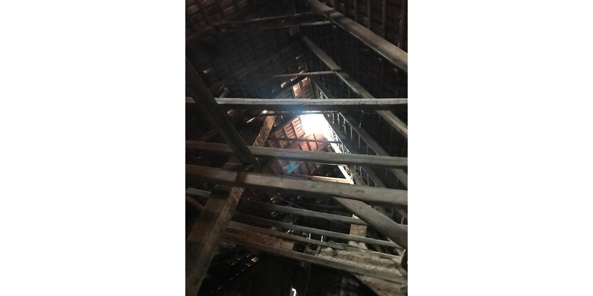 Einfamilienhaus Schmölln - 15 Zimmer, 250 m&sup2;, 150.000&euro; | Angebot:25340346