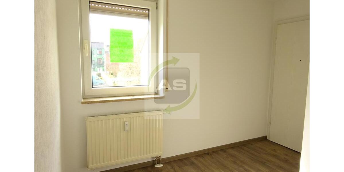 Etagenwohnung Zwickau - 2 Zimmer, 69 m&sup2;, 380&euro; | Angebot:25887100