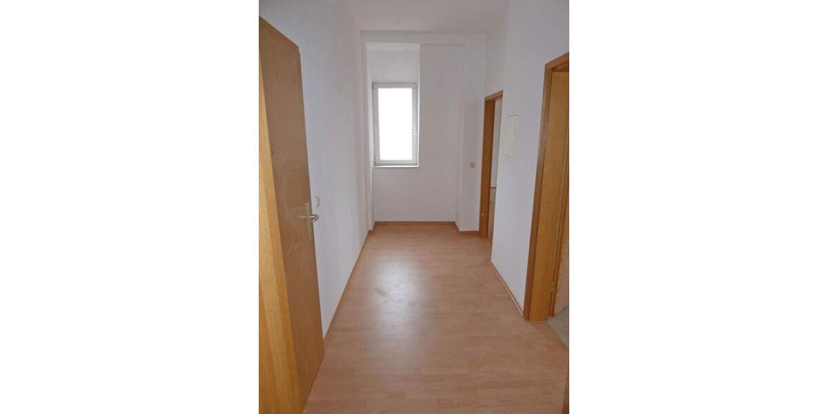 Etagenwohnung Schmölln - 2 Zimmer, 66 m&sup2;, 340&euro; | Angebot:25671830