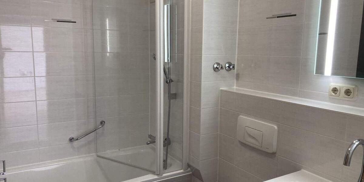 Etagenwohnung Zwickau Pölbitz - 2 Zimmer, 57 m&sup2;, 74.000&euro; | Angebot:25707419