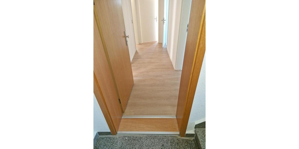 Etagenwohnung Greiz - 3 Zimmer, 70 m&sup2;, 480&euro; | Angebot:22709880