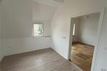 Dachgeschoßwohnung Gersdorf - 5 Zimmer, 130 m&sup2;, 900&euro; | Angebot:25717822