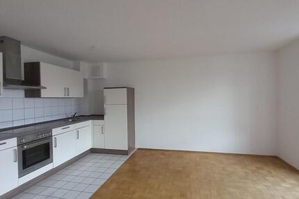 Wohnung Crimmitschau - 2 Zimmer, 63 m&sup2;, 370&euro; | Angebot:17385084