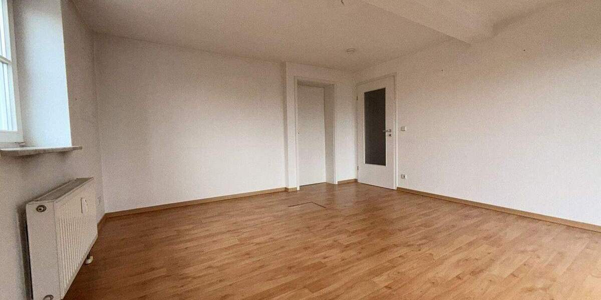 Etagenwohnung Zwickau Weißenborn - 3 Zimmer, 65 m&sup2;, 570&euro; | Angebot:25680257