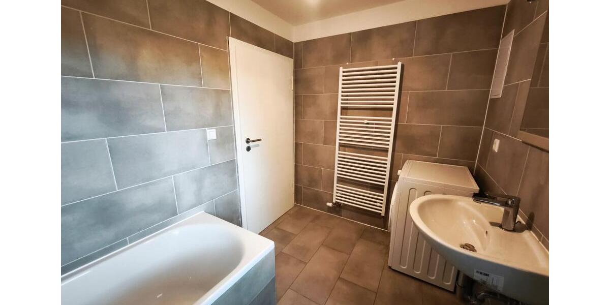 Etagenwohnung Mülsen - 3 Zimmer, 75 m&sup2;, 399&euro; | Angebot:24814201