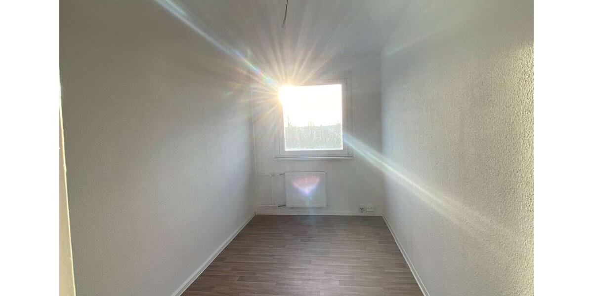 Etagenwohnung Nobitz - 4 Zimmer, 74 m&sup2;, 372&euro; | Angebot:25419121