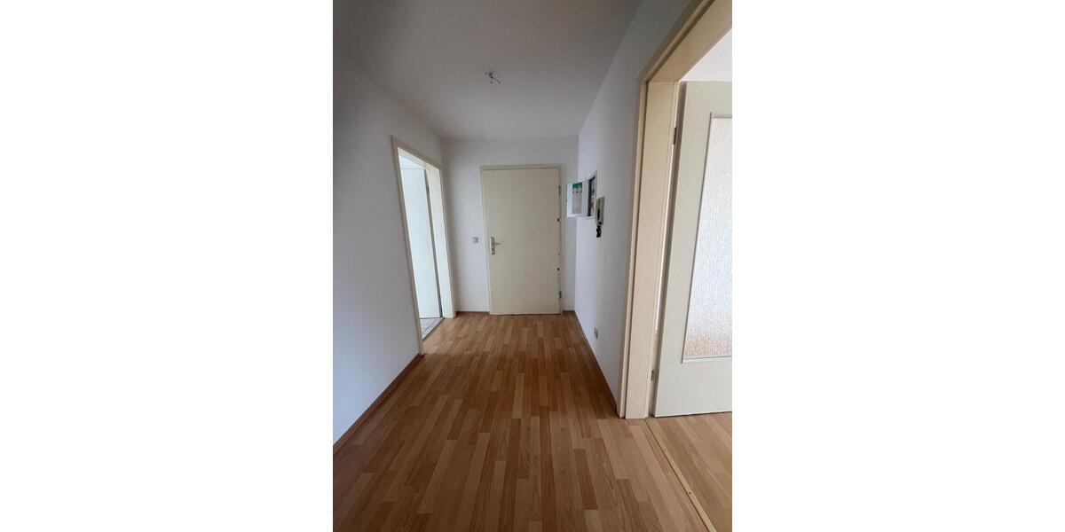 Dachgeschoßwohnung Aue-Bad Schlema Bad Schlema - 2 Zimmer, 50 m&sup2;, 350&euro; | Angebot:25613166