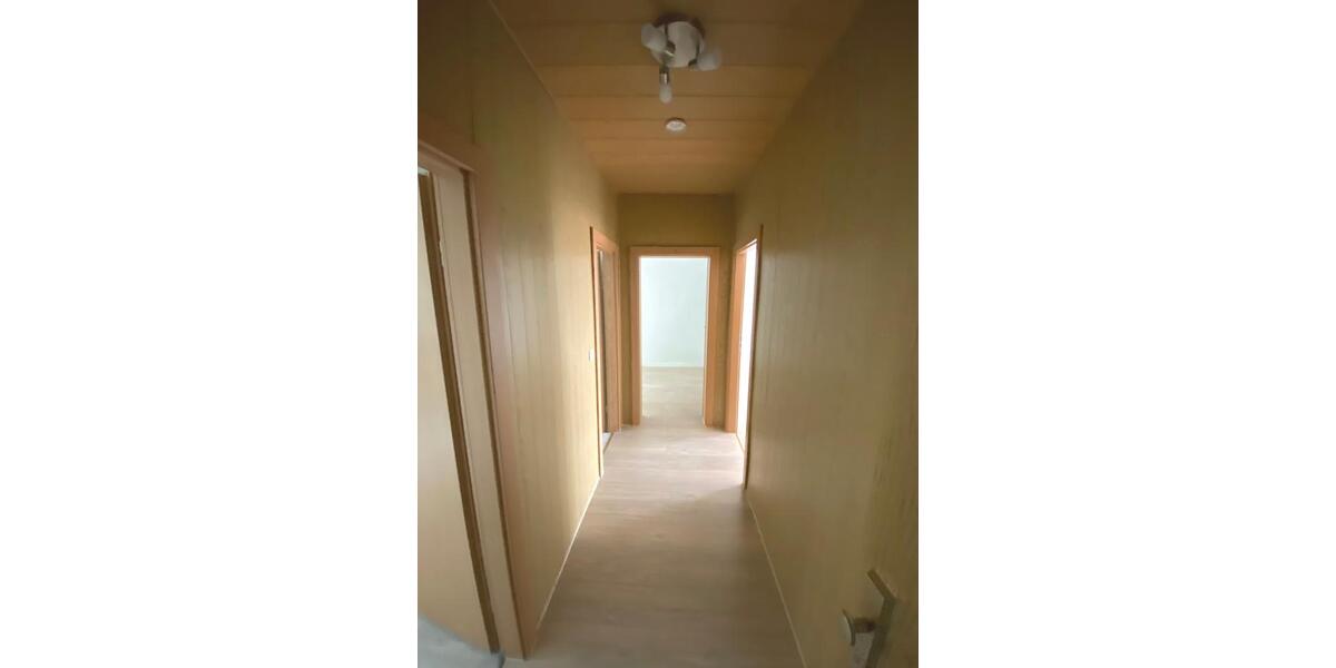 Etagenwohnung Elsterberg - 3 Zimmer, 58 m&sup2;, 249&euro; | Angebot:15844912