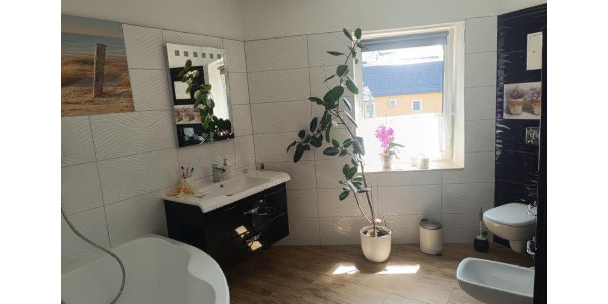 Einfamilienhaus St. Egidien - 7 Zimmer, 225 m&sup2;, 555.555&euro; | Angebot:25945835