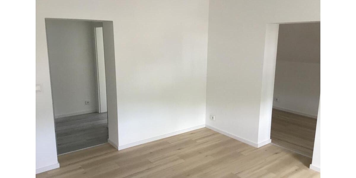 Dachgeschoßwohnung Zwickau Cainsdorf - 4 Zimmer, 53 m&sup2;, 510&euro; | Angebot:26629615