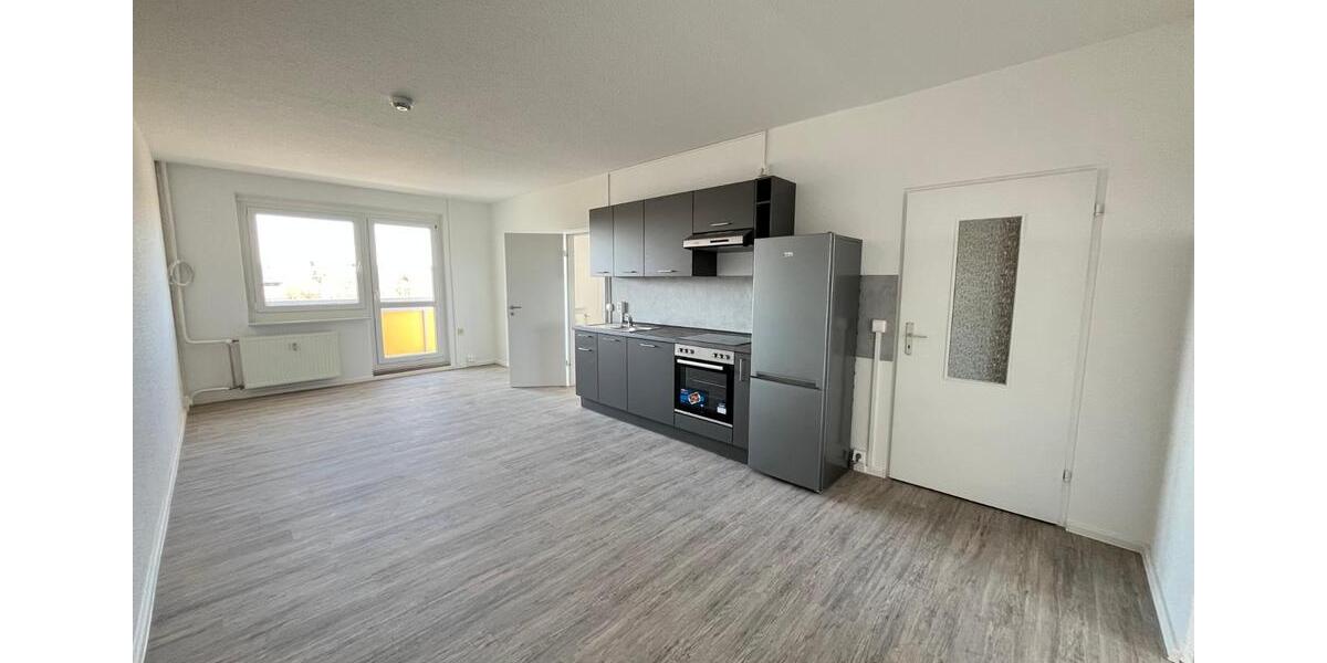 Etagenwohnung Zwickau Neuplanitz - 4 Zimmer, 71 m&sup2;, 385&euro; | Angebot:22043036