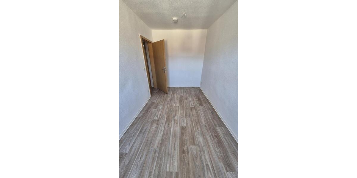Etagenwohnung Hohenstein-Ernstthal Ernstthal - 3 Zimmer, 59 m&sup2;, 373&euro; | Angebot:21568172