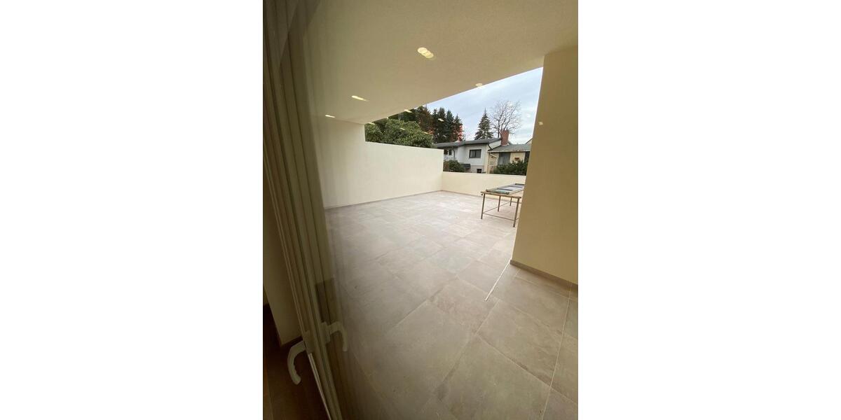 Etagenwohnung Limbach-Oberfrohna Oberfrohna - 3.5 Zimmer, 129 m&sup2;, 990&euro; | Angebot:25833887