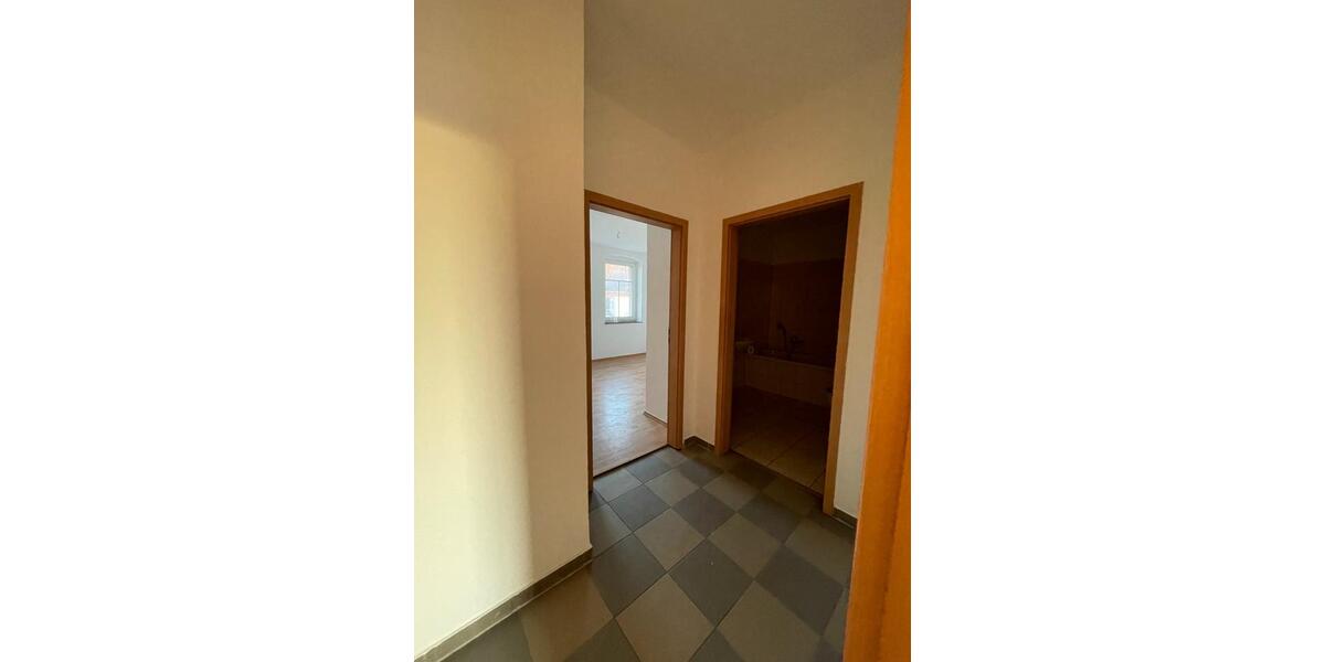 Etagenwohnung Zwickau Cainsdorf - 2 Zimmer, 52 m&sup2;, 286&euro; | Angebot:25406011