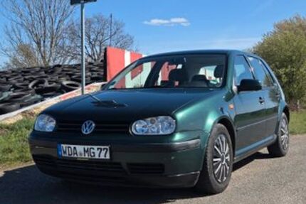 VW Golf 140.000 km 1.600 &euro; Fraureuth 08427