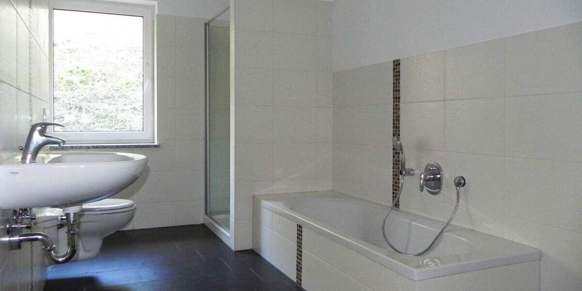 Etagenwohnung Greiz - 2 Zimmer, 55 m&sup2;, 360&euro; | Angebot:25666534