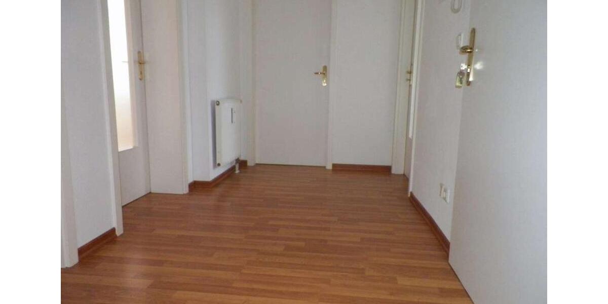 Etagenwohnung Zwickau Zwickau-Nord - 3 Zimmer, 75 m&sup2;, 450&euro; | Angebot:24589892