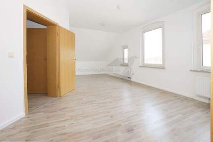 Wohnung Zwickau Pölbitz - 4 Zimmer, 83 m&sup2;, 551&euro; | Angebot:25734229