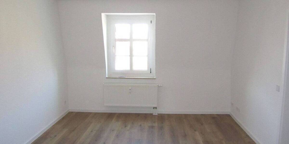 Etagenwohnung Zwickau Bahnhofsvorstadt - 2 Zimmer, 60 m&sup2;, 380&euro; | Angebot:25984848