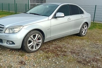 Mercedes-Benz C 180 210.000 km 2.600 &euro; Zwickau 08056