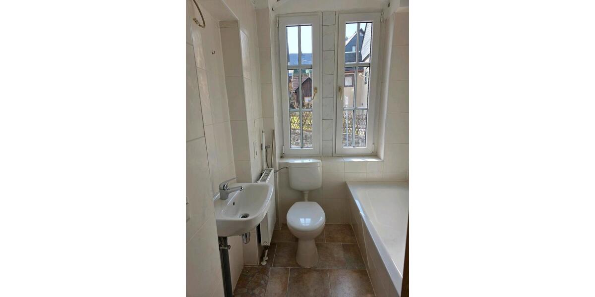 Erdgeschoßwohnung Bockau - 3 Zimmer, 55 m&sup2;, 300&euro; | Angebot:23619245