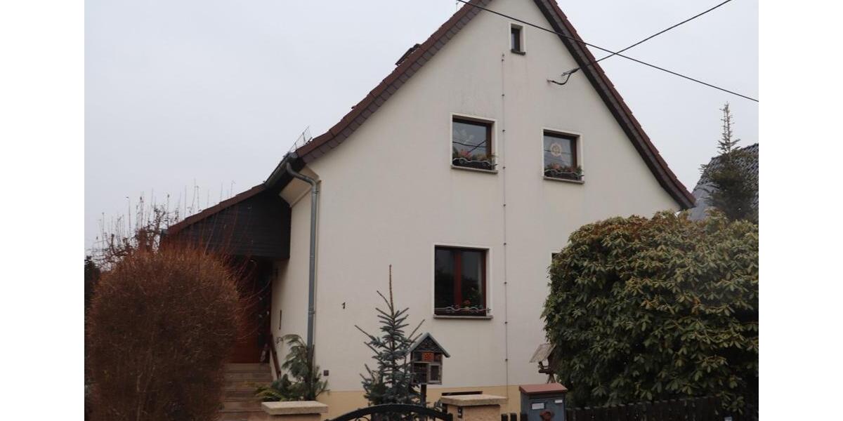 Einfamilienhaus Glauchau - 3 Zimmer, 100 m&sup2;, 159.000&euro; | Angebot:25872621