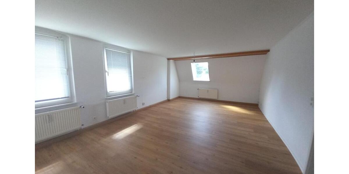 Etagenwohnung Neukirchen/Pleiße Pleiße - 3 Zimmer, 85 m&sup2;, 419&euro; | Angebot:25131621