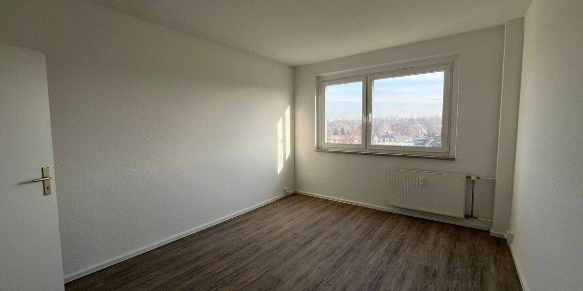 Etagenwohnung Zwickau Pölbitz - 3 Zimmer, 70 m&sup2;, 319&euro; | Angebot:26066267