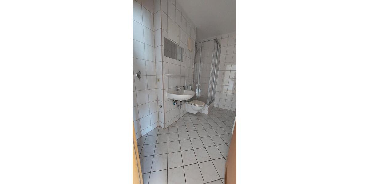 Etagenwohnung Zwickau - 1 Zimmer, 27 m&sup2;, 230&euro; | Angebot:23614840