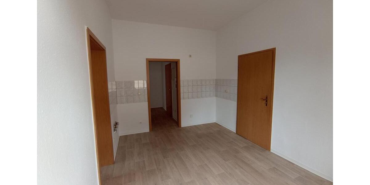 Etagenwohnung Zwickau - 3 Zimmer, 70 m&sup2;, 385&euro; | Angebot:24532233