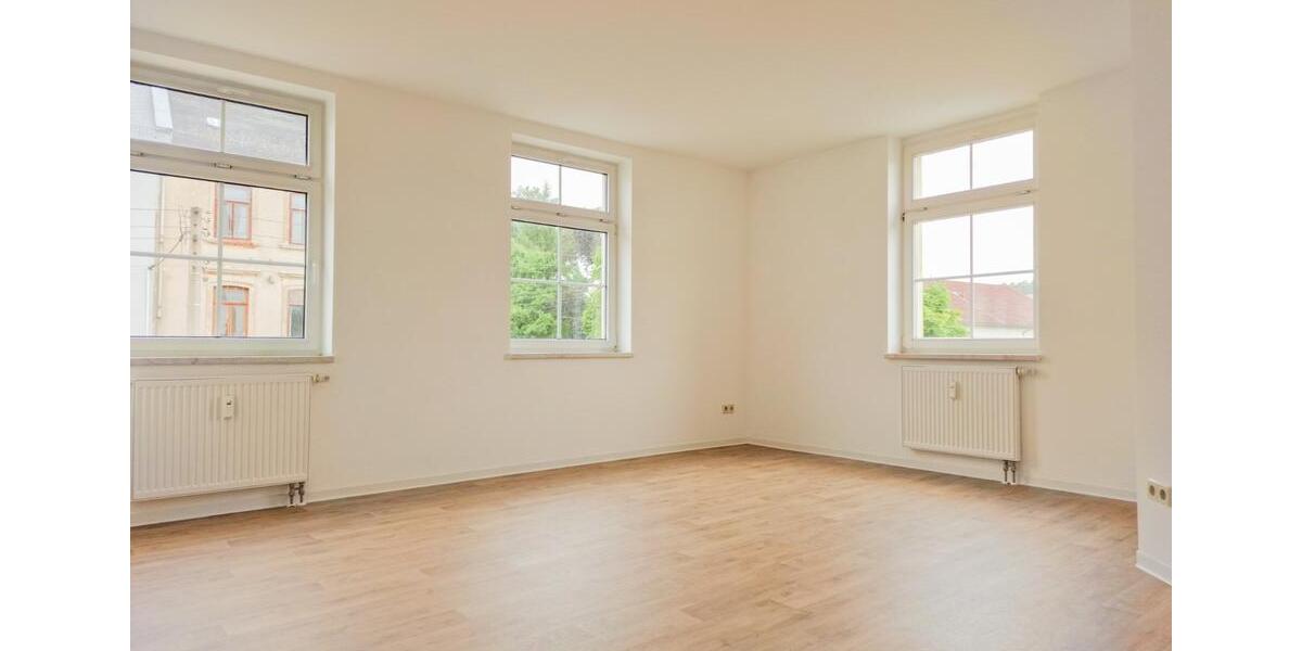 Etagenwohnung Glauchau - 3 Zimmer, 68 m&sup2;, 374&euro; | Angebot:23137907