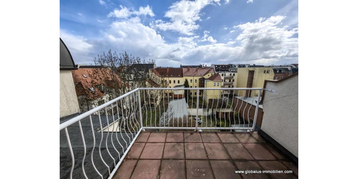Dachgeschoßwohnung Zwickau - 2 Zimmer, 39 m&sup2;, 275&euro; | Angebot:25871106