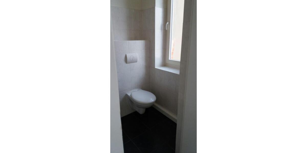 Etagenwohnung Meerane - 2 Zimmer, 44 m&sup2;, 250&euro; | Angebot:25432914