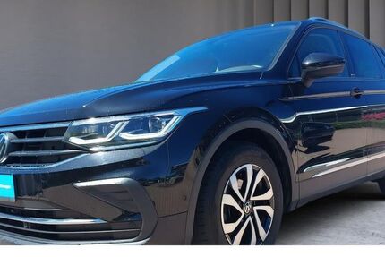 VW Tiguan 51.905 km 26.990 &euro; Aue 08280