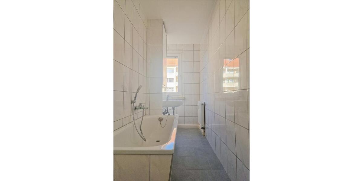 Etagenwohnung Glauchau - 2 Zimmer, 50 m&sup2;, 245&euro; | Angebot:25366581