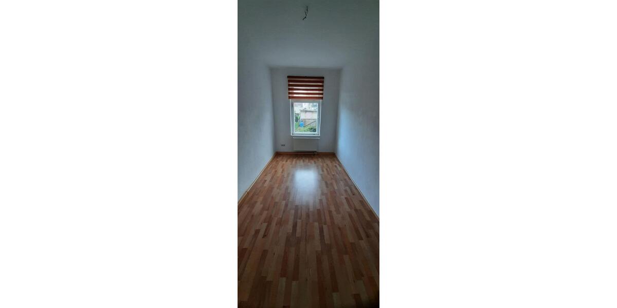 Etagenwohnung Glauchau - 3 Zimmer, 70 m&sup2;, 379&euro; | Angebot:22267896