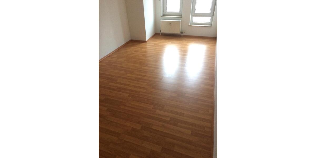 Etagenwohnung Werdau - 2 Zimmer, 56 m&sup2;, 390&euro; | Angebot:24511835