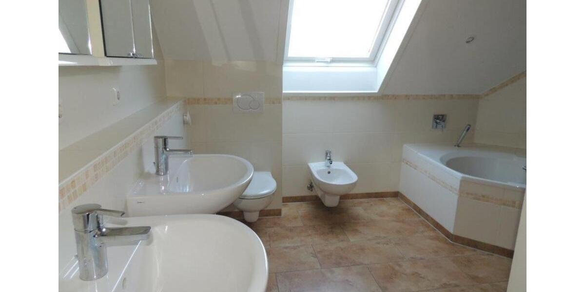 Maisonettenwohnung Kirchberg - 4 Zimmer, 138 m&sup2;, 900&euro; | Angebot:25991272