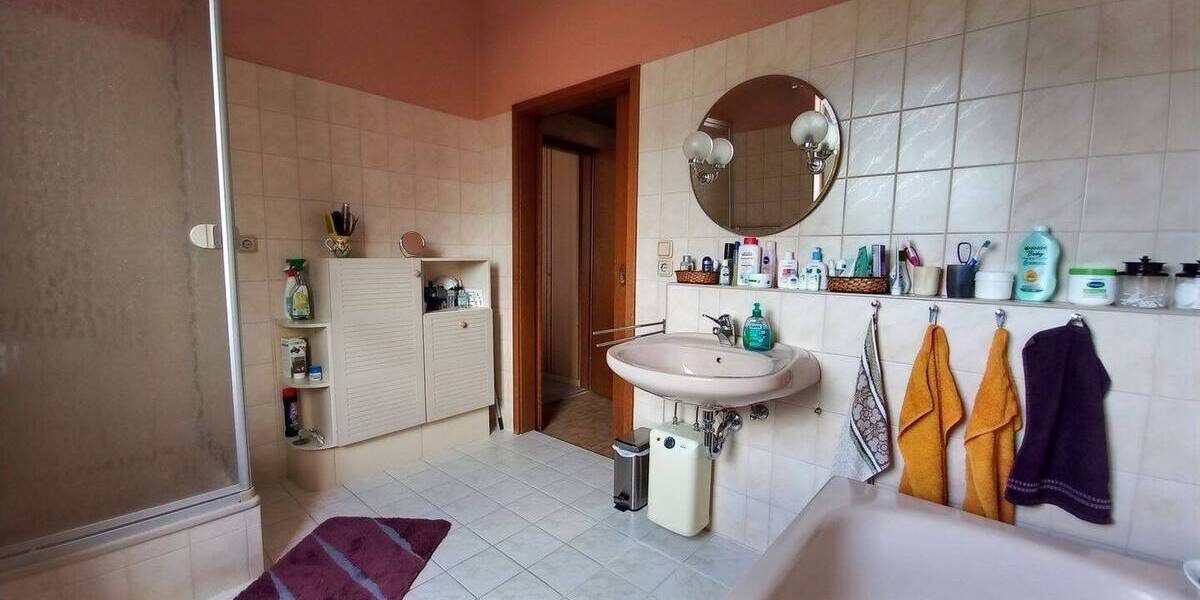 Mehrfamilienhaus, Wohnhaus Falkenstein - 1 Zimmer, 160 m&sup2;, 160.000&euro; | Angebot:25741453